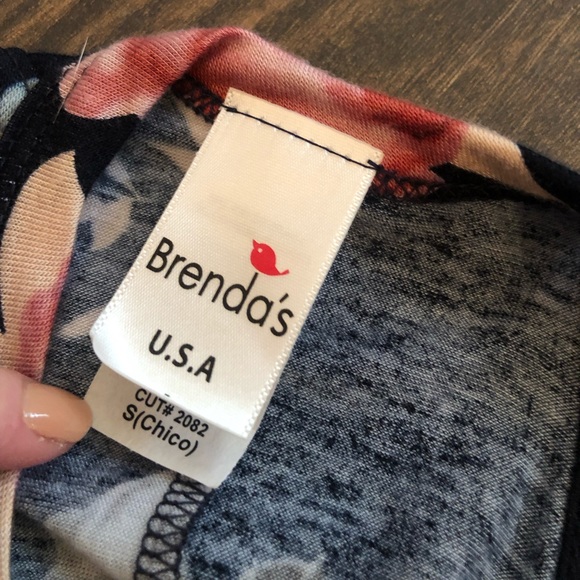 Boutique Floral Cami - Picture 3 of 4